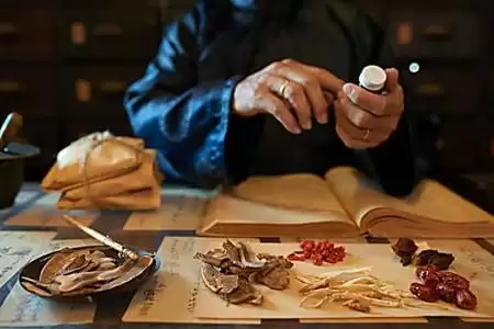 Thuốc Trị Rò Hậu Môn: Điều Người Bệnh Cần Biết Trước Khi Lựa Chọn