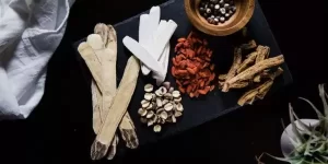 Phương Pháp Đông Y Kép Trị Rò Hậu Môn Là Gì?